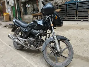 Runner Bullet 100 2019 Black