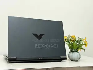 Laptop HP 15 8GB AMD Ryzen 5 HDD+SSD 512GB