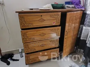 আলমারি