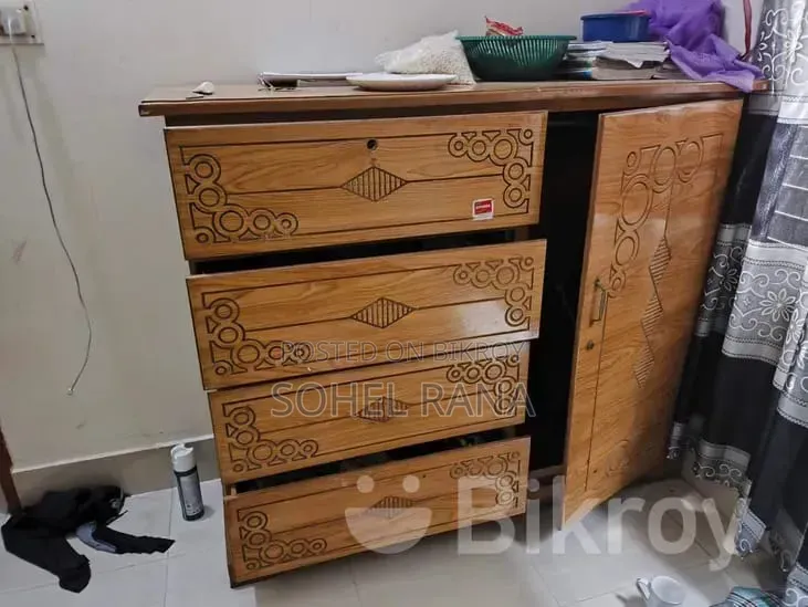 আলমারি