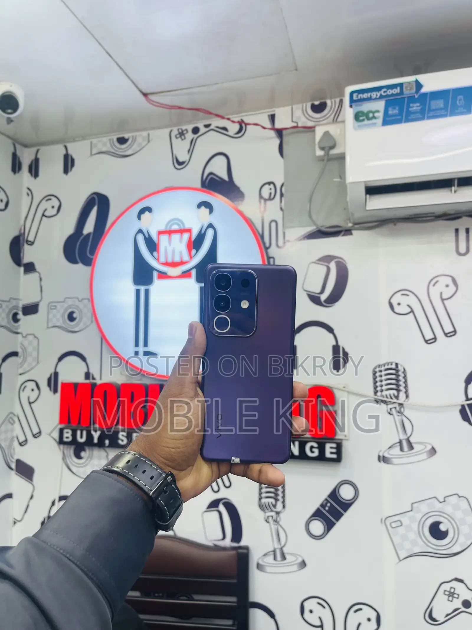 Vivo T4x 128 GB Purple