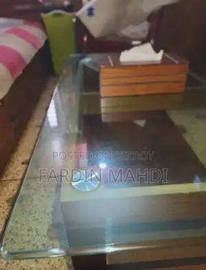 Fresh Glass Table