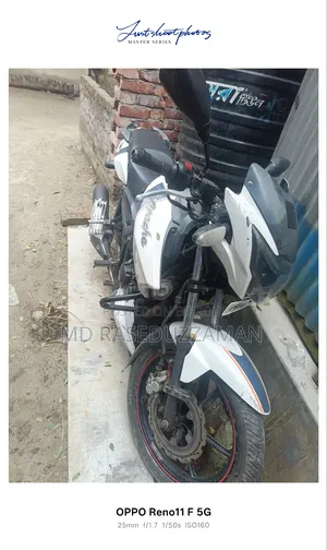 TVS Apache RTR 160 2V 2018 White