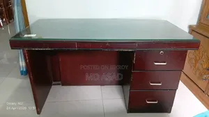 ব্যবহৃত টেবিল