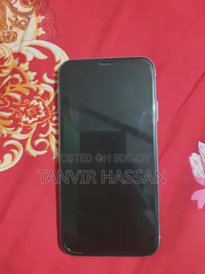 Apple iPhone 11 64 GB Gray
