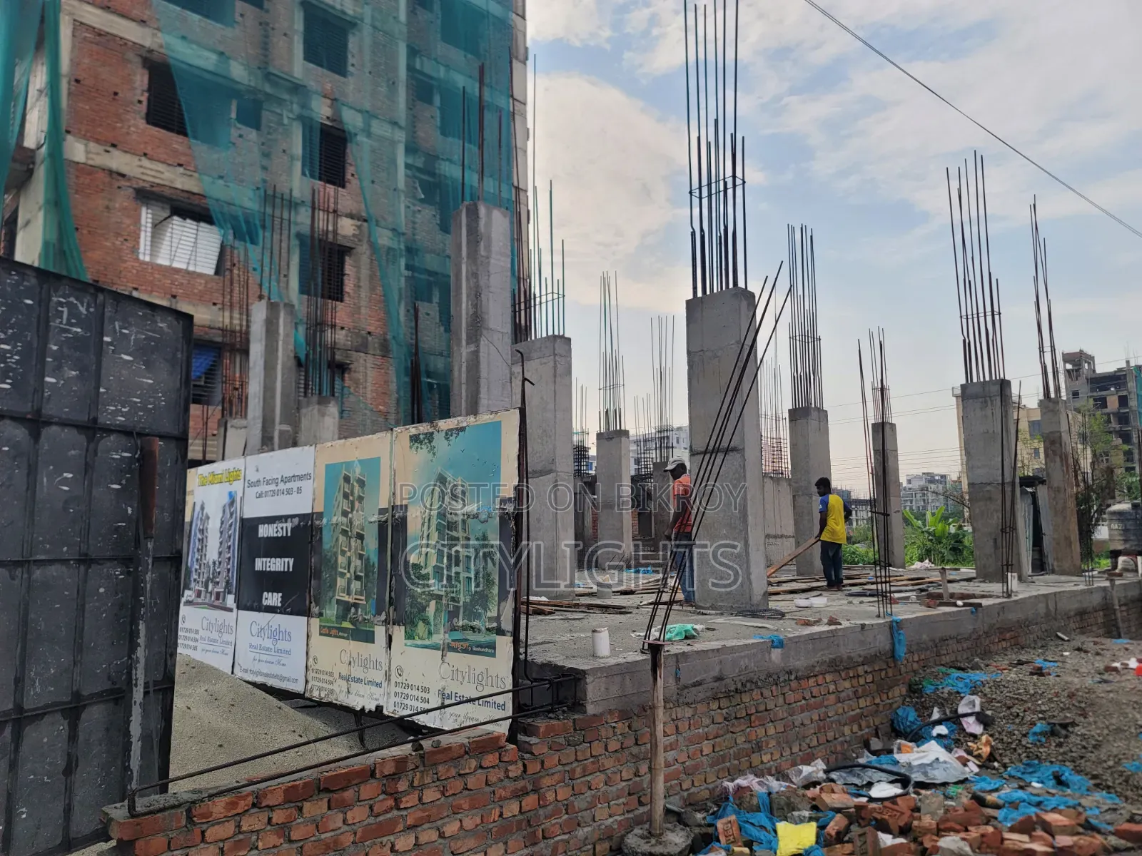 3bdrm Apartment in Citylights Real, Basundhara for sale