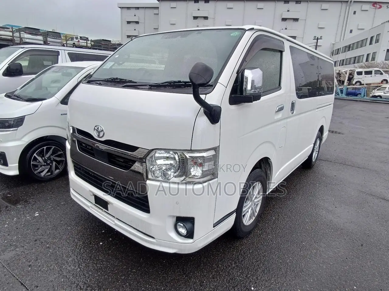 Toyota HiAce 2021 Pearl
