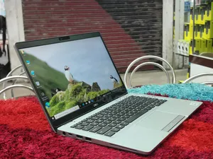 Laptop Dell Latitude 5310 8GB Intel Core I7 SSD 256GB