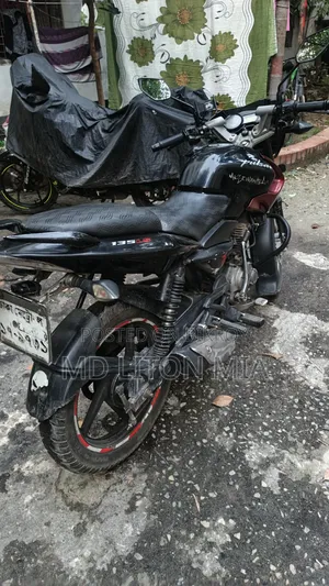 Bajaj Pulsar 135 LS 2011 Black
