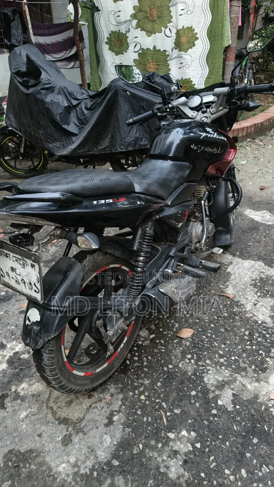 Bajaj Pulsar 135 LS 2011 Black