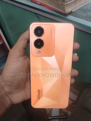 New Vivo Y17s 128 GB Orange