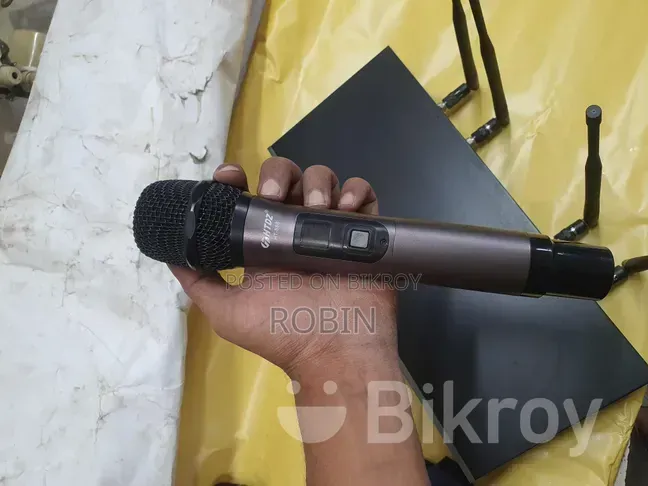 Microphone