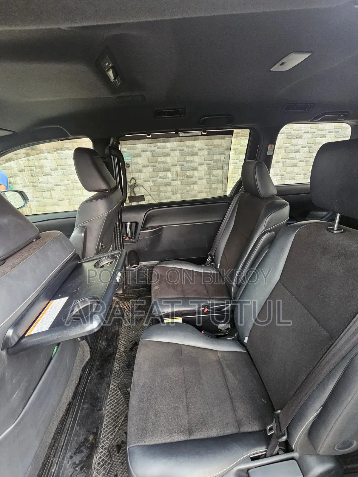 Toyota Noah 1.8 FWD Hybrid (7 Seater) 2018