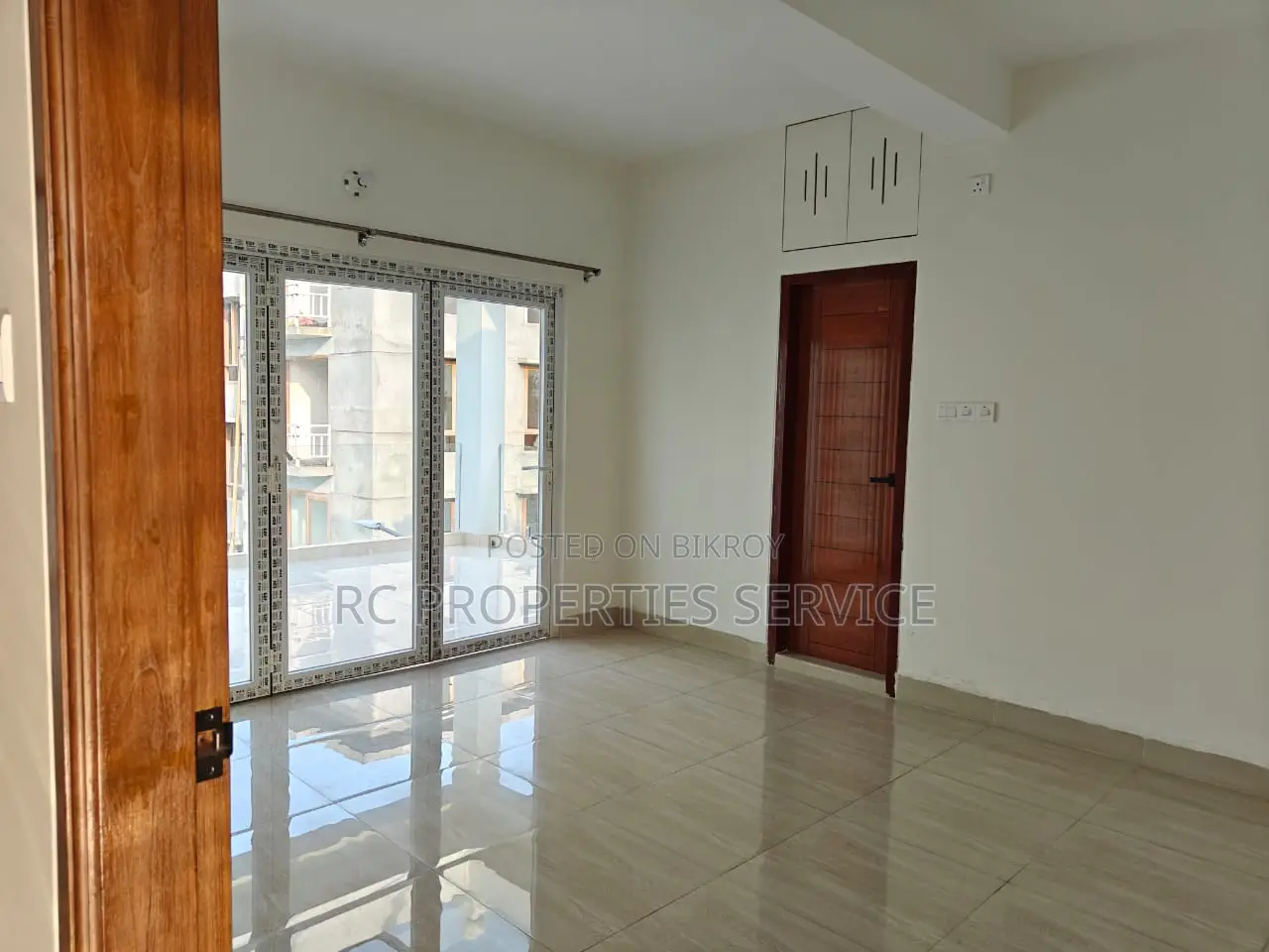 4200sft Nice Office Building Rent in Nikunjo-1