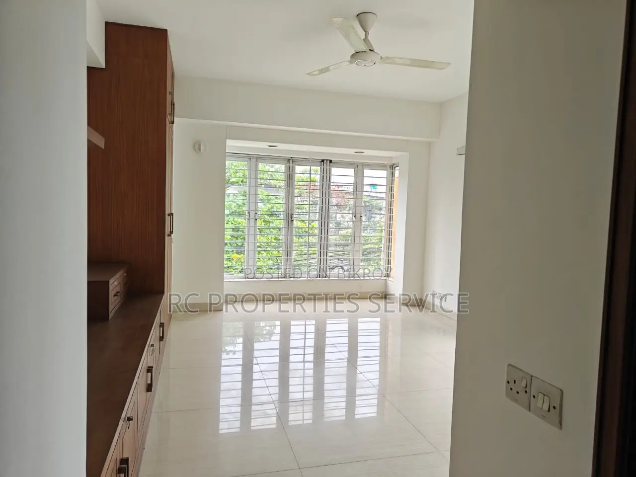 Nice House Office Rent in Nikunjo-1
