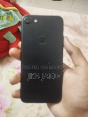 অ্যাপল আইফোন ৭ ১২৮ জিবি ব্ল্যাক