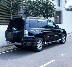 মিতসুবিশি পাজেরো এক্সসিড ২০১৮ ব্ল্যাক
