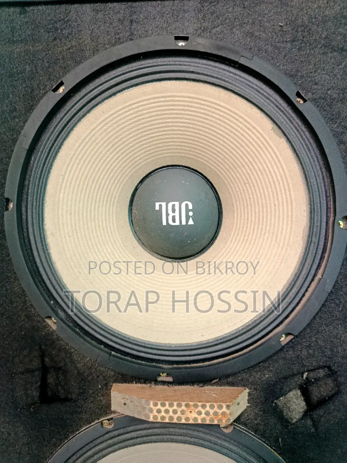 JBL Speaker Box