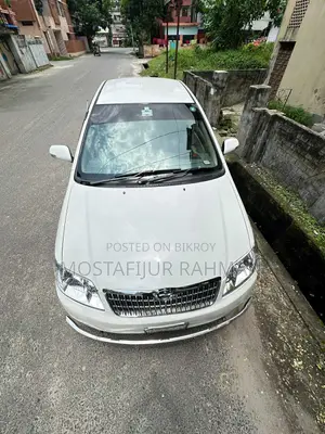 Toyota Corolla 2004 White