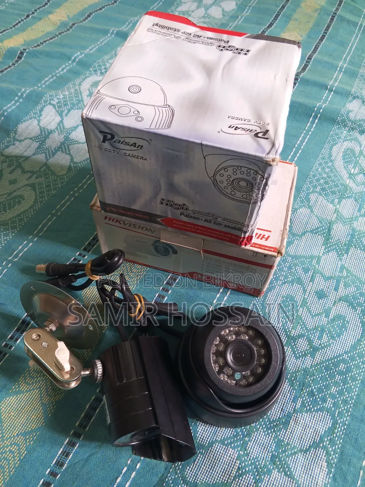 2 CC Cameras in Good Condition for Sale