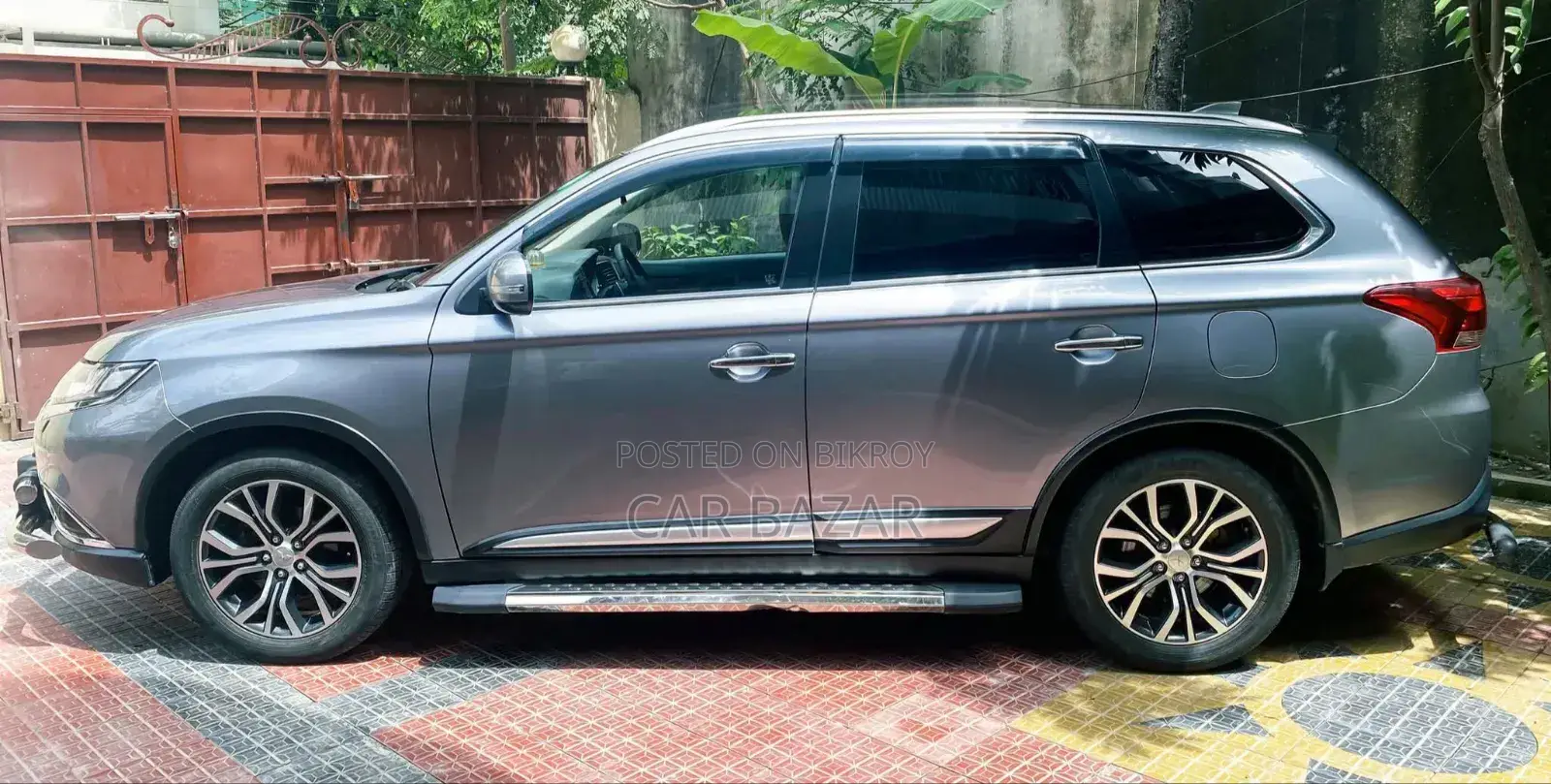 Mitsubishi Outlander 2018 Gray