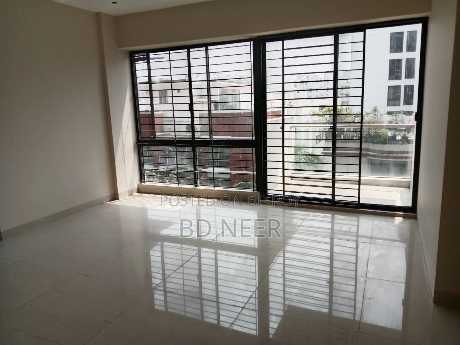 4 Bedroom Apartment in Gulshan for Rent