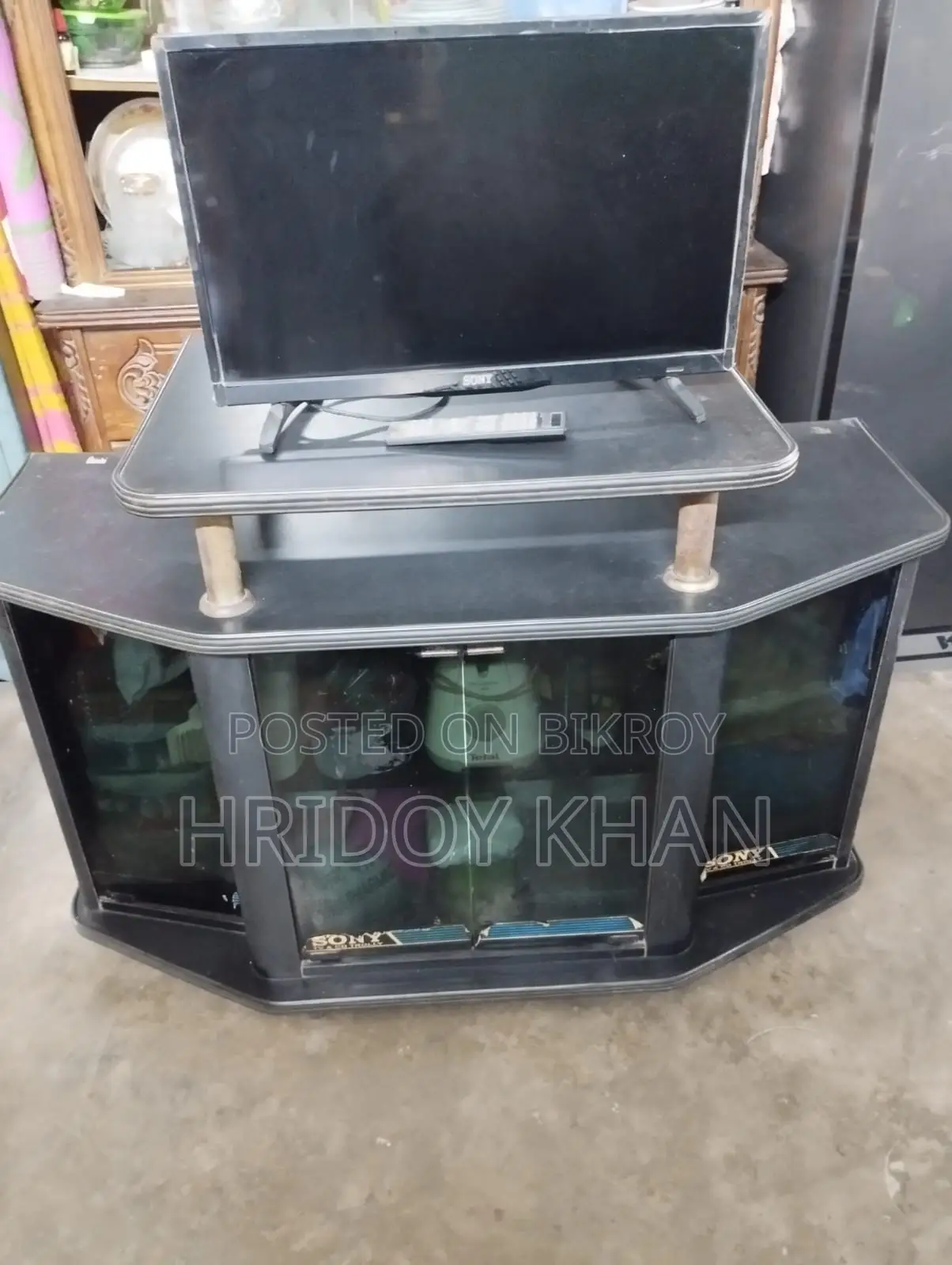 24" Sony Tv With Tv Trolly