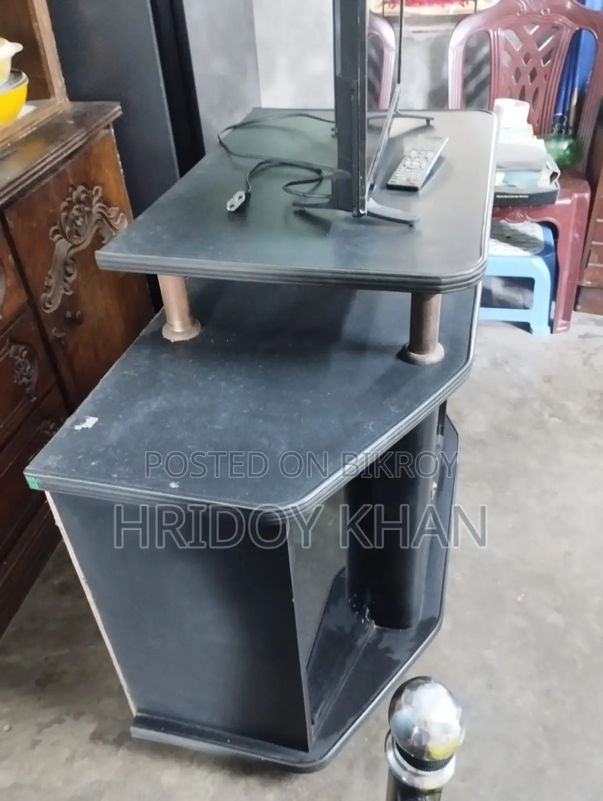 24" Sony Tv With Tv Trolly