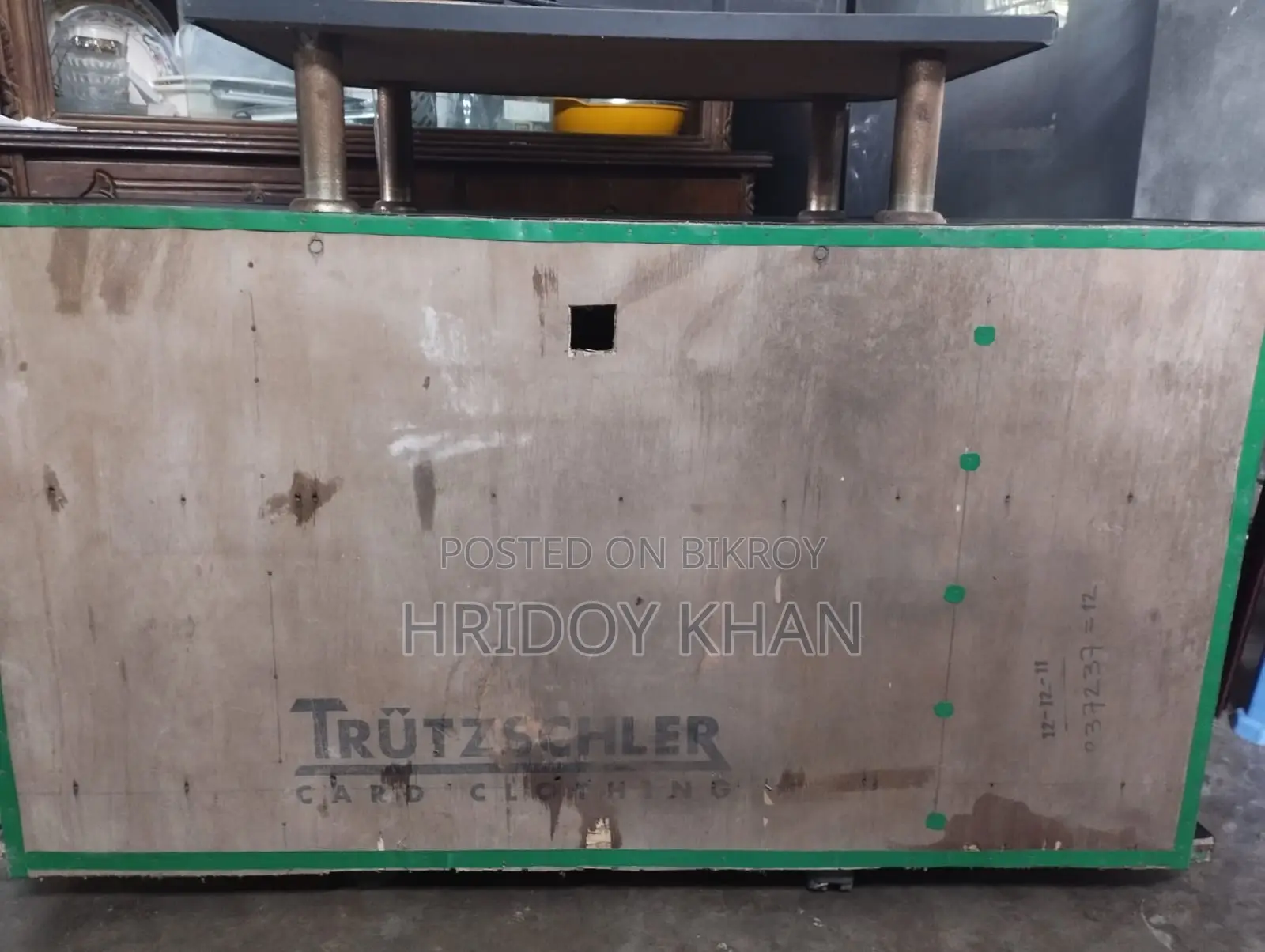 24" Sony Tv With Tv Trolly