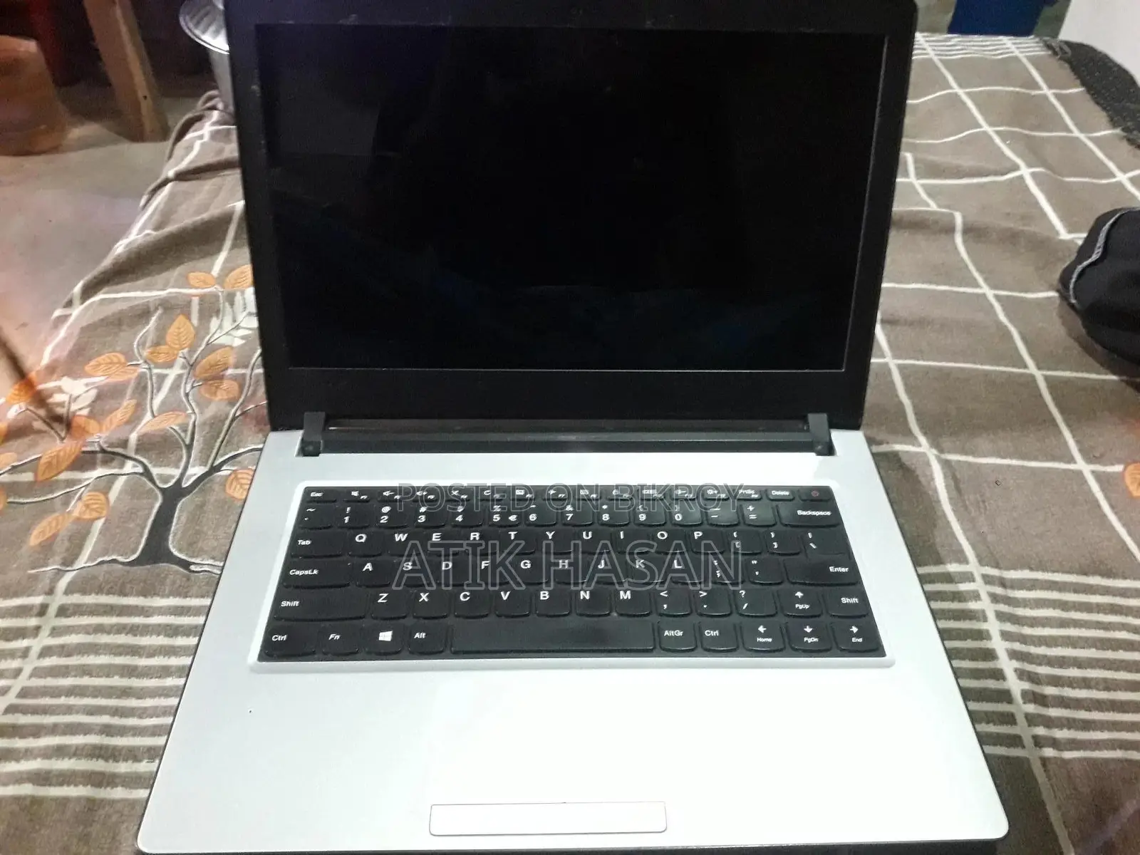 Desktop Computer Lenovo 4GB Intel Core i3 eMMC 128GB