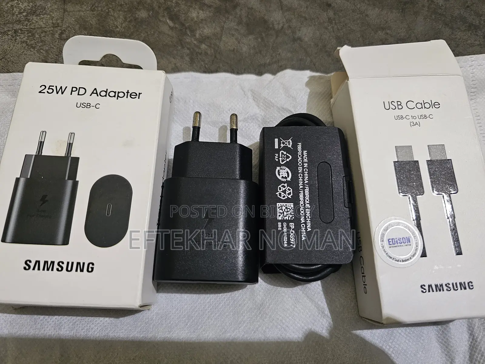 Sell Post. Original Super Fast Charger