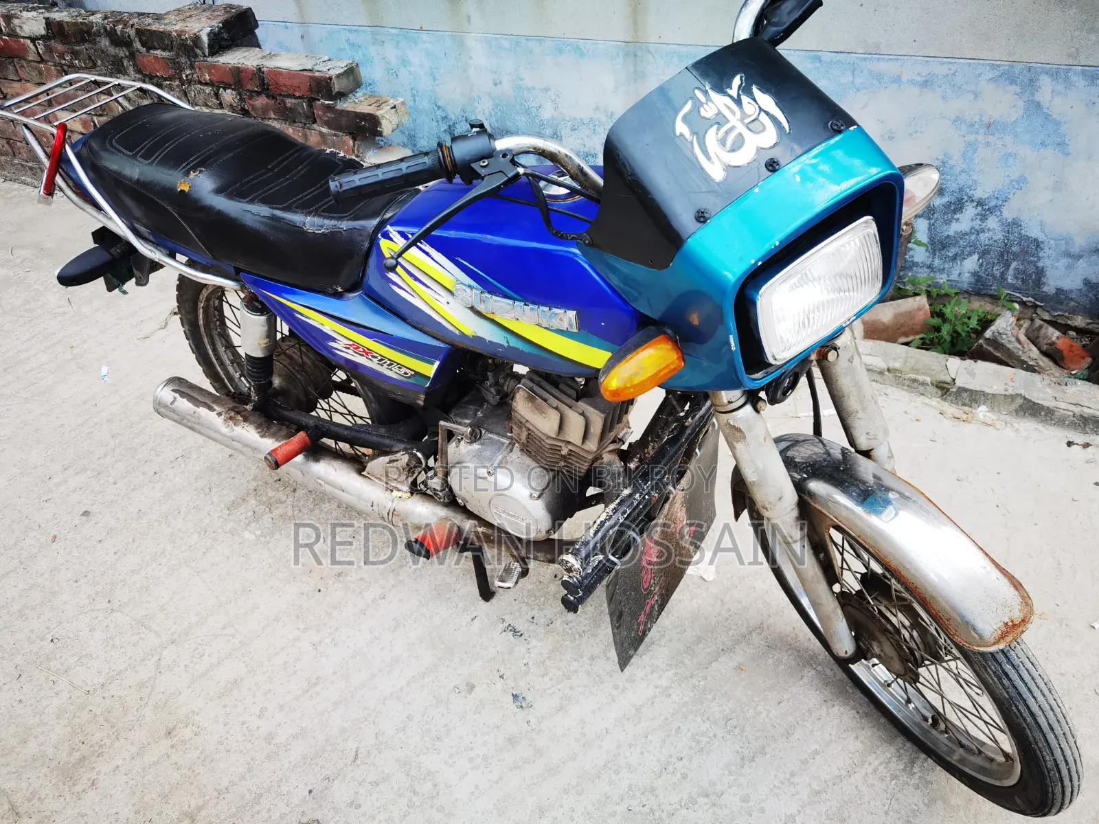 Suzuki 2000 Blue