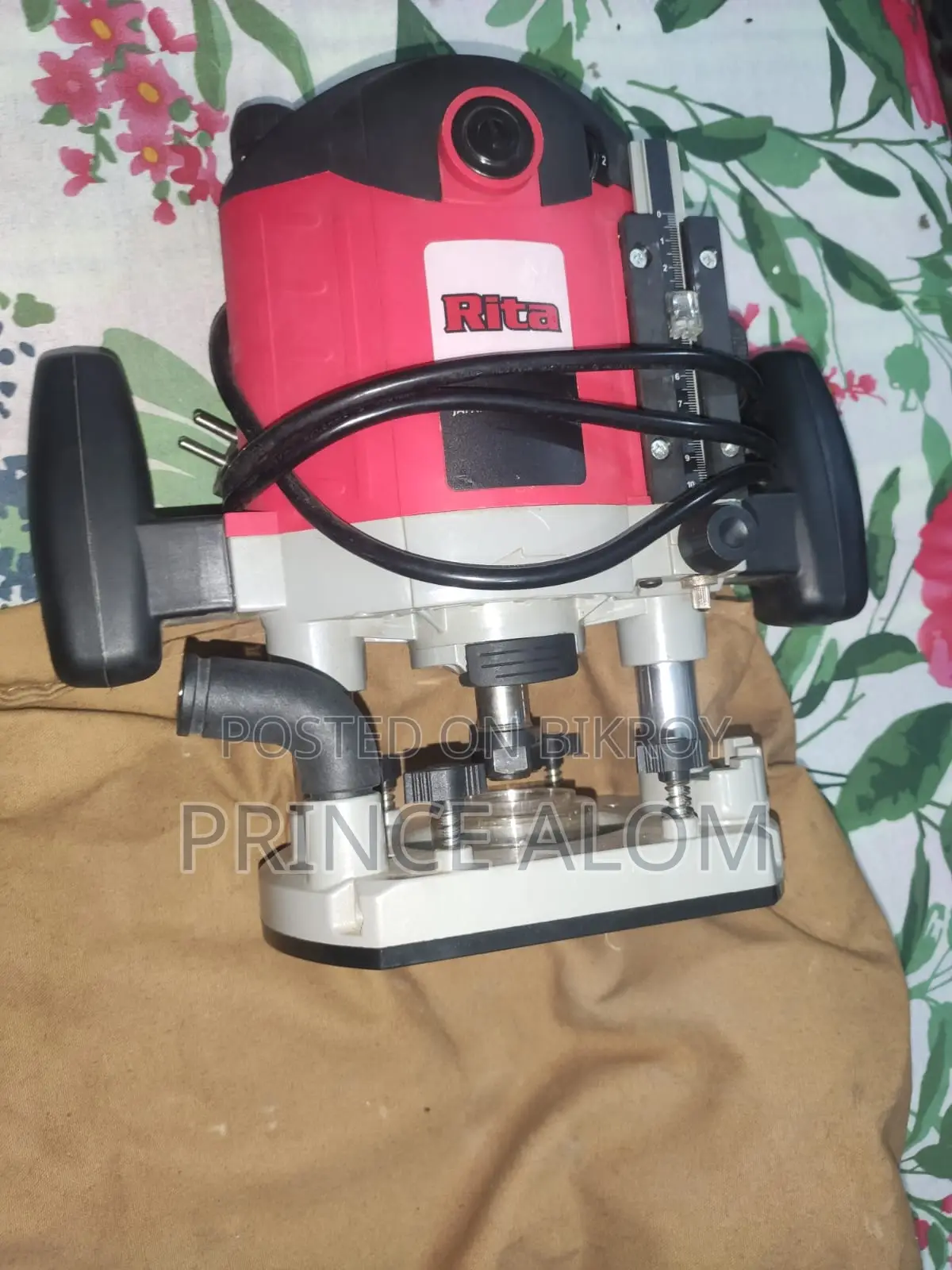 Wood Working Router "Rita 1120"