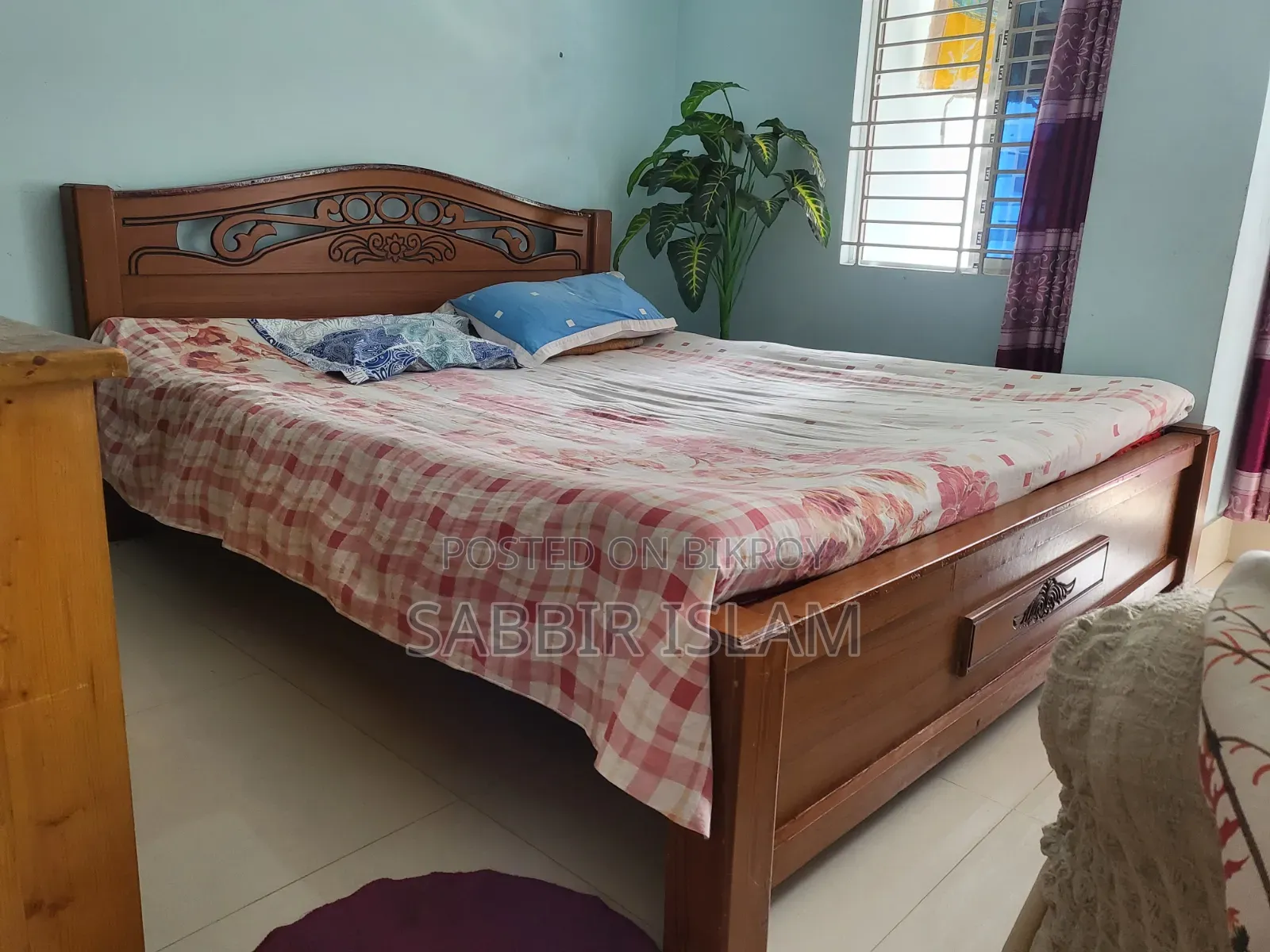 6/7 King-Size Bed