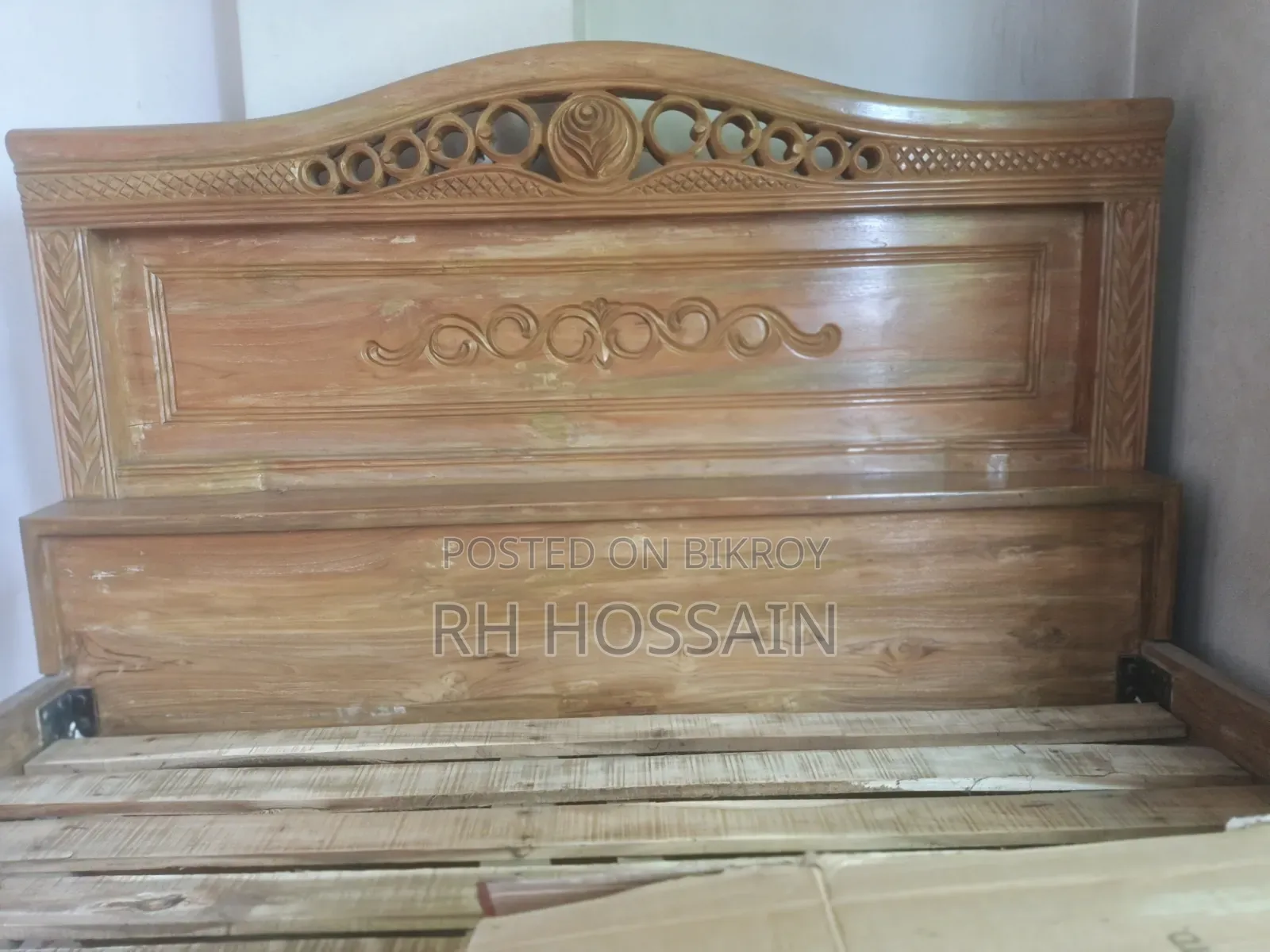 সেগুন খাট