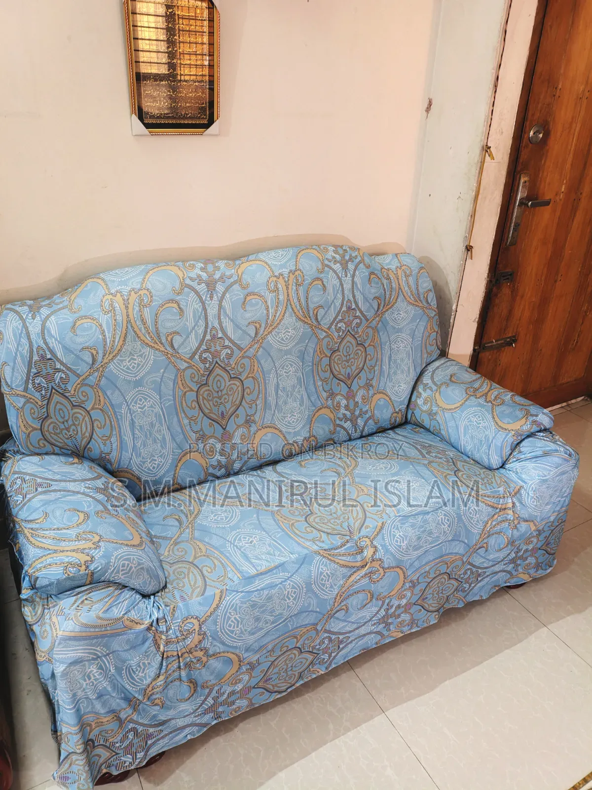 Sofa and Table
