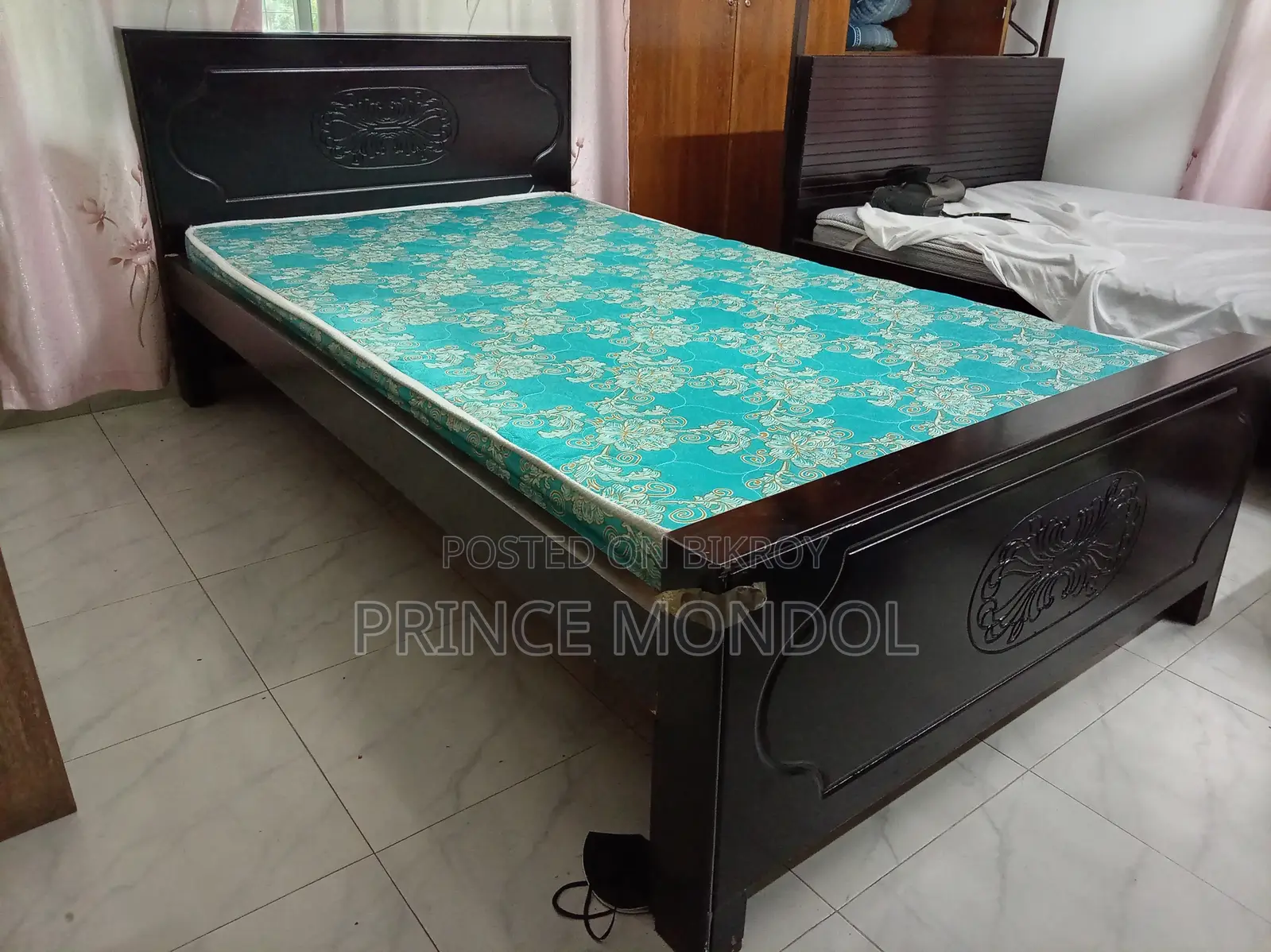 Semi Double Bed