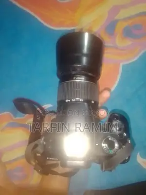 Canon 1200D