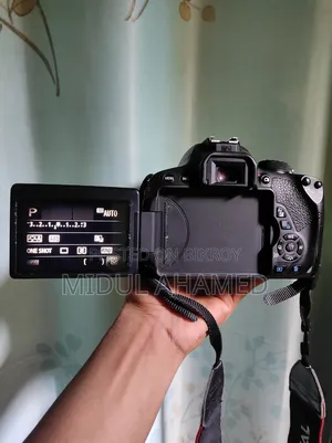 DSLR Canon 700d