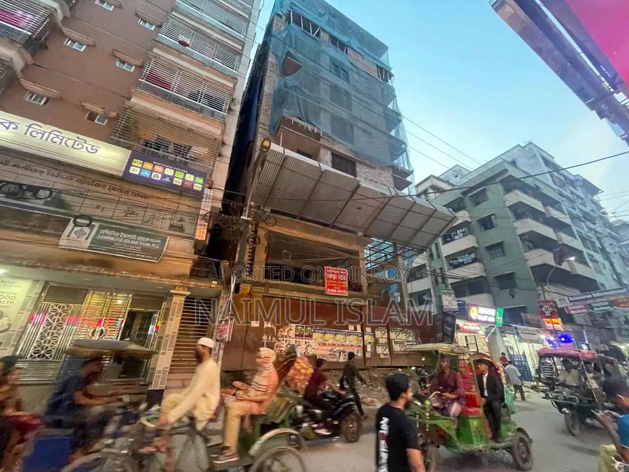 1500+ sqft Ground Floor Shop for Rent on South Banasree Main Road