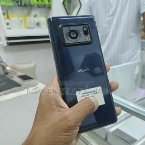 Sharp Aquos R6 128 GB