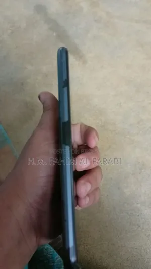 Realme C2 32 GB ধূসর