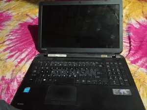 Laptop Toshiba 4GB Intel SSD 128GB