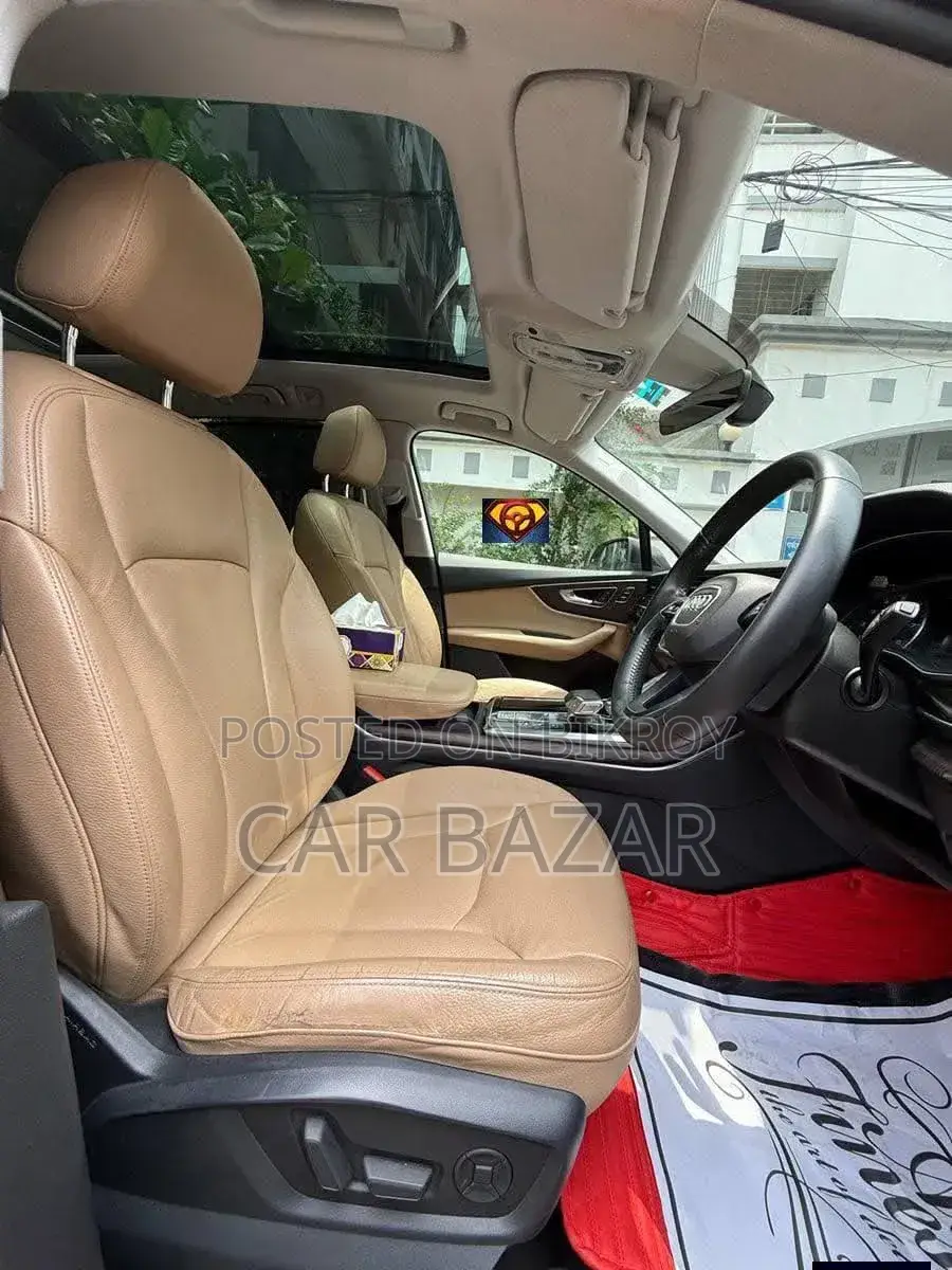 Audi Q7 Premium Plus 2021 Maroon