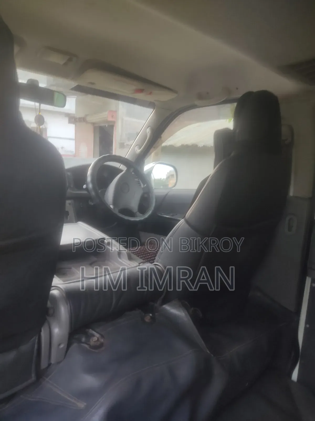 Toyota HiAce 2005