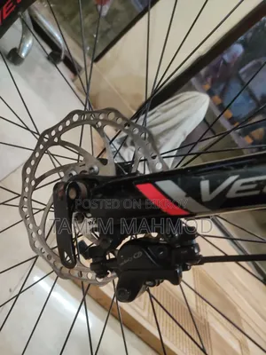 Veloce 1.O মডেলের সাইকেল সম্পূর্ণ নতুন অবস্থায় আছে।