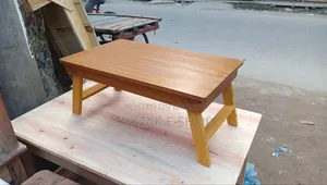 ফোল্ডেবল ল্যাপটপ টেবিল