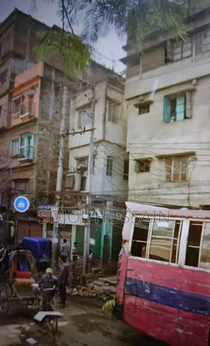 12-Bedroom House in Sutrapur for Sale