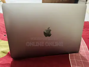 Laptop Apple MacBook Pro 2017 8GB Intel Core I5 SSD 256GB