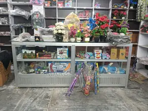 গ্লাস শোকেস ডিসপ্লে কাউন্টার বিক্রয় হবে – ভালো কন্ডিশন